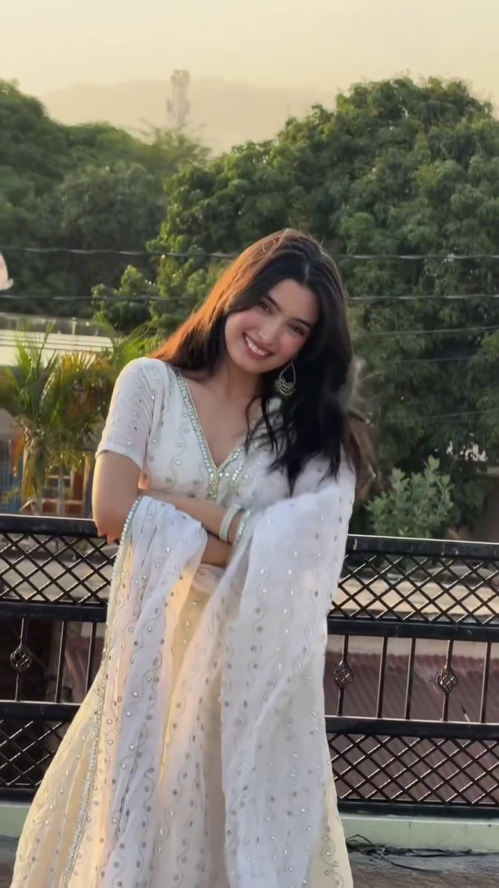Graceful V-Neck Choli with Flowing Dupatta