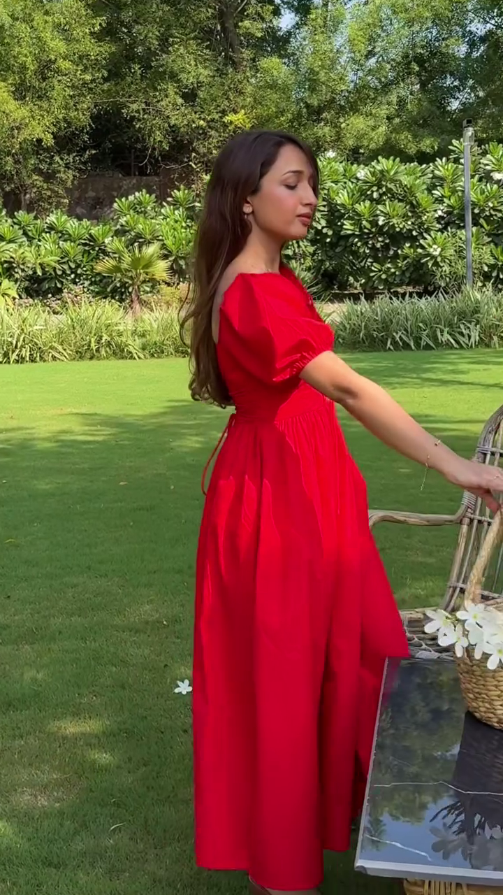 Bold Red Puff Sleeve Midi Dress for Statement Summer Style